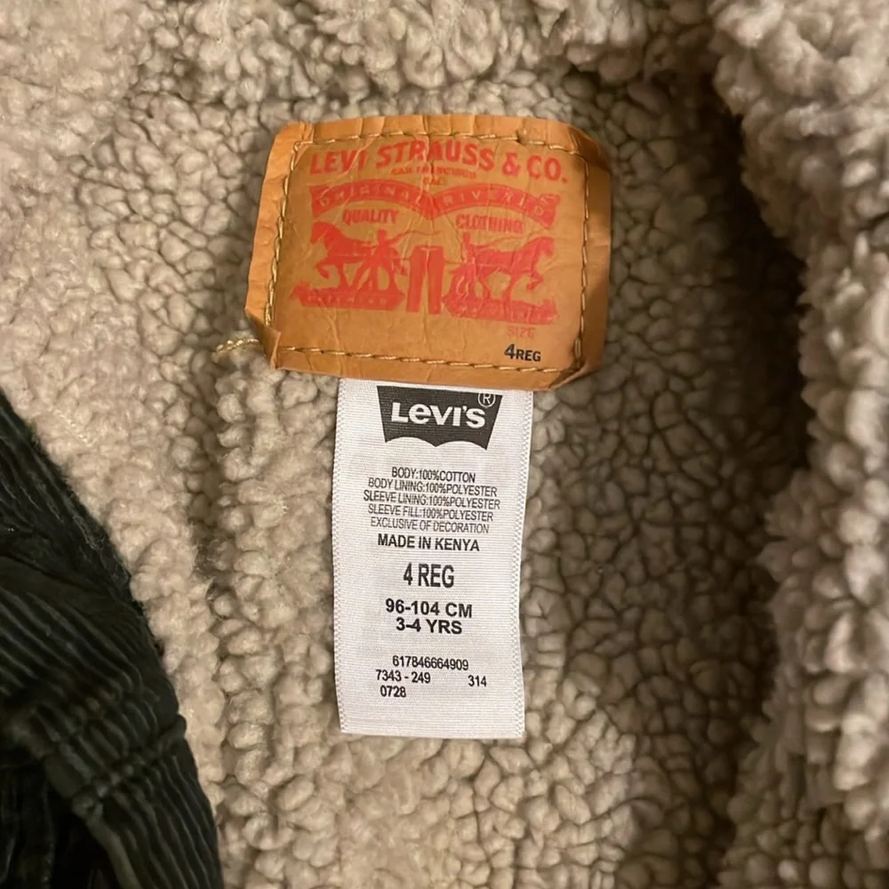 Levi's Sherpa Lined corduroy Jacket - Picture 2 of 3